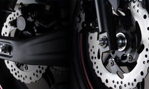 фото дисковых тормозов мотоцикла LONCIN LX250-15 CR4